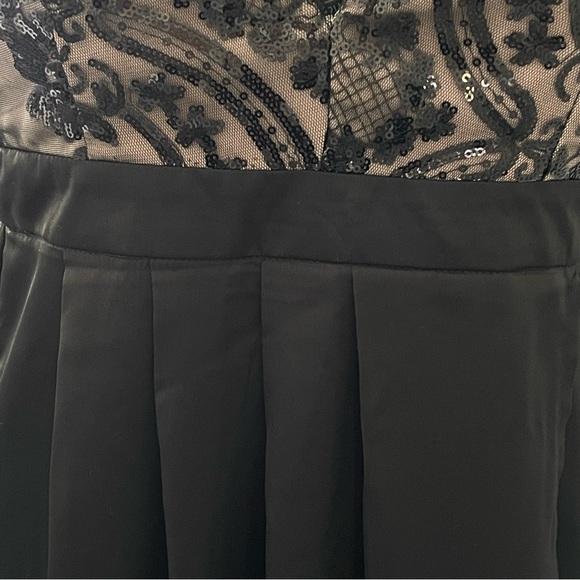 Showpo. studded black halter strap satin maxi slip dress, plunge neck, Sz: US 4 - Picture 7 of 11